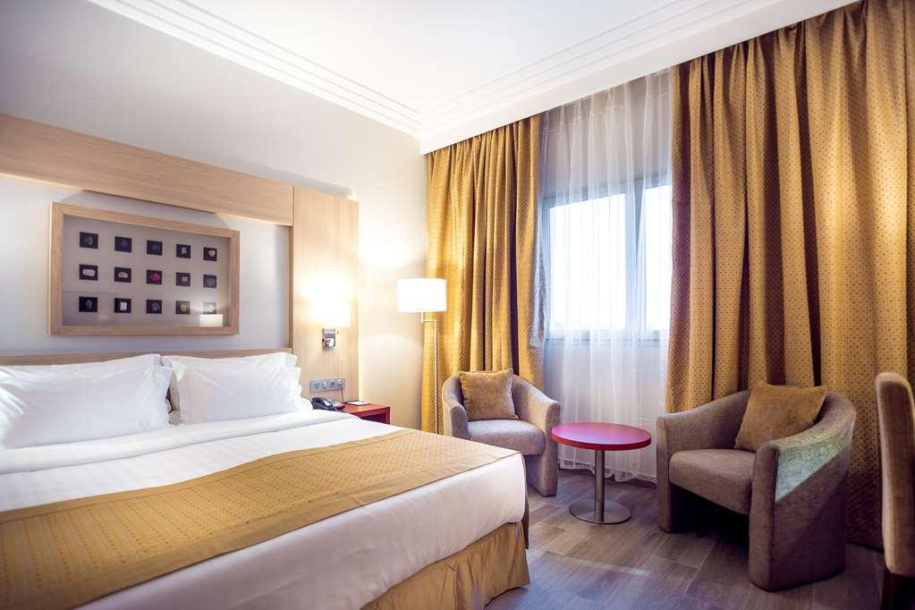 Отель Golden Tulip Le Diplomate Котону Номер фото