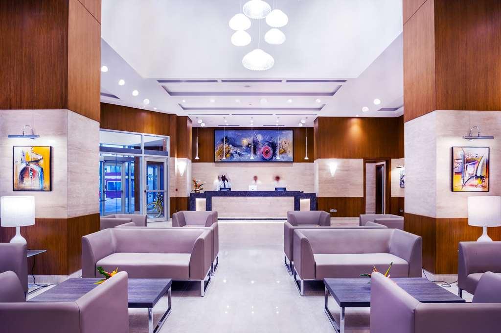 Отель Golden Tulip Le Diplomate Котону Интерьер фото