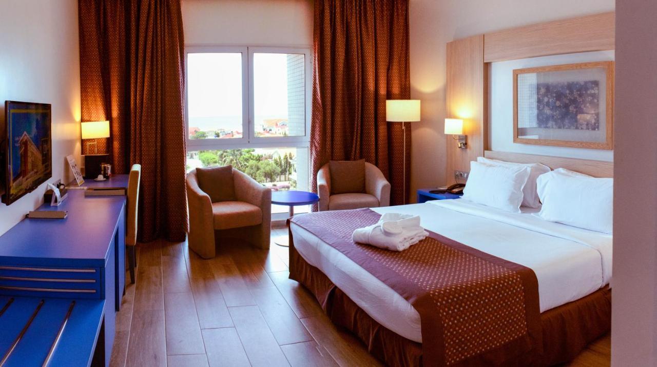 Отель Golden Tulip Le Diplomate Котону Экстерьер фото