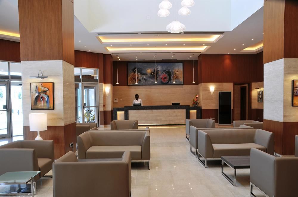 Отель Golden Tulip Le Diplomate Котону Экстерьер фото